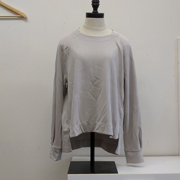 Athleta Gray Sweatshirt for Cozy Comfort and Stylish Layering size Large - Picture 1 of 5